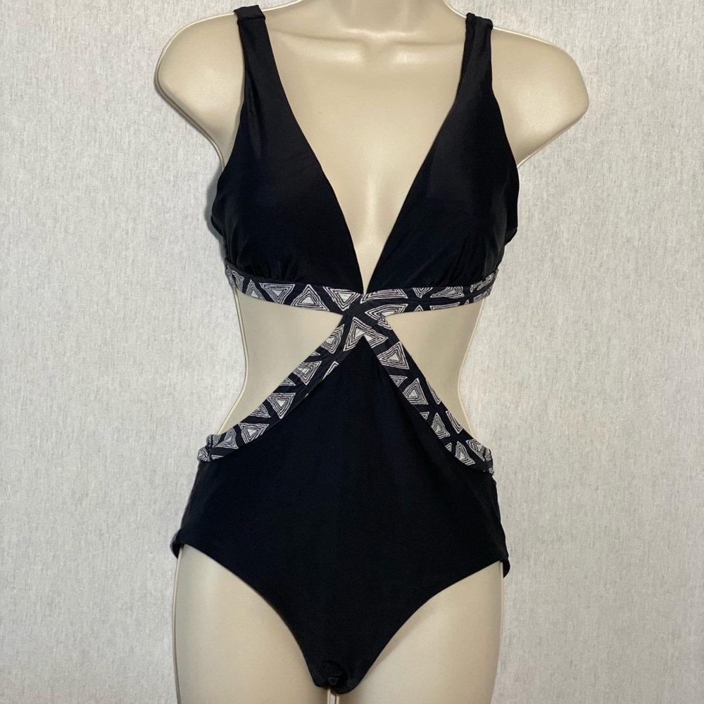De Shore one piece